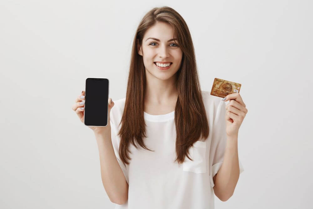 4 Ways to Add Your Card to a Mobile Payment App Securely